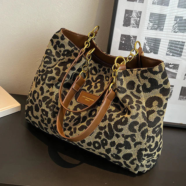 TAS | LEONORA